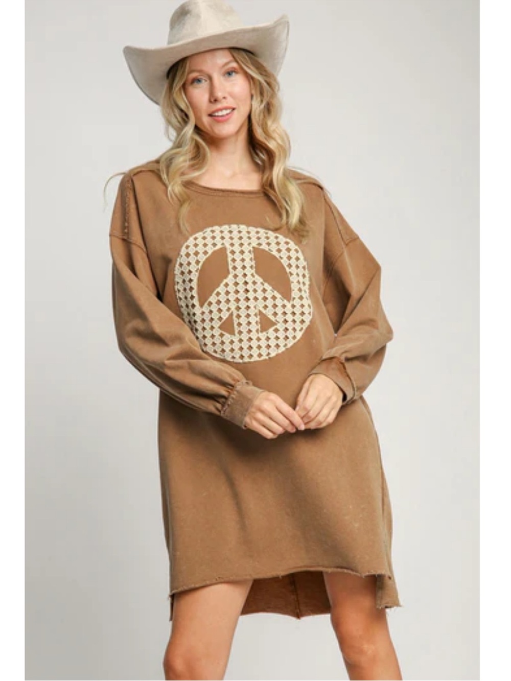 NWT: Umgee Camel Lightweight Sweatshirt Dress with Cream Peace Sign• Medium